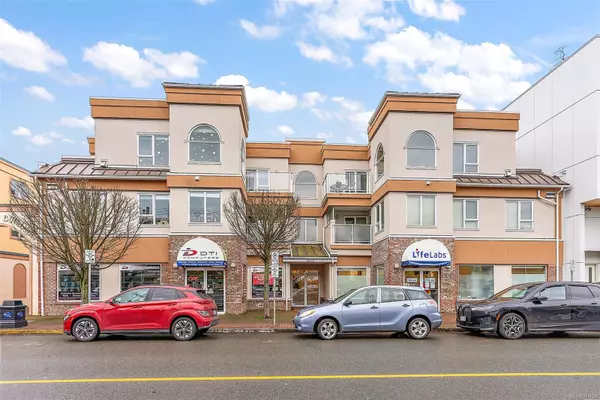 2475 Bevan Ave #204, Sidney, BC V8L 1W2