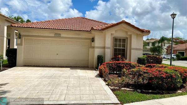 4996 Pelican St,  Coconut Creek,  FL 33073