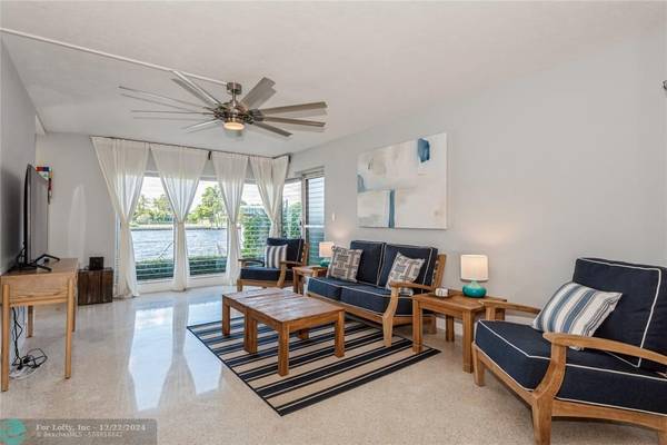 561 Bayshore Dr  #6, Fort Lauderdale, FL 33304