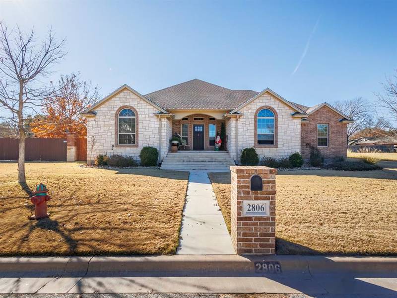 2806 Hunters Run, Brownwood, TX 76801