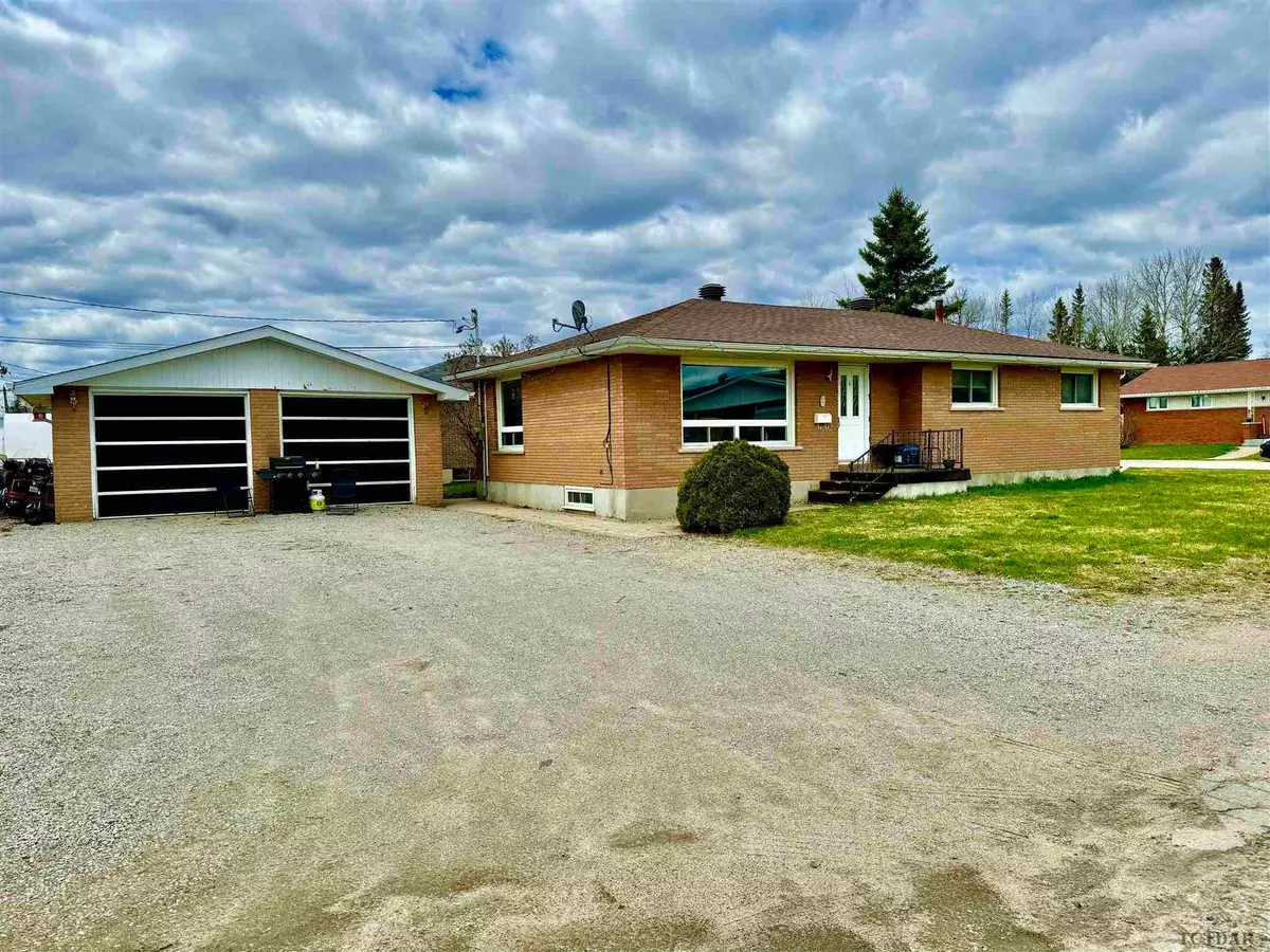 Kapuskasing, ON P5N 1L9,2 Seaborne CRES