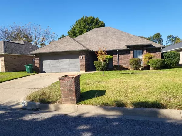 3804 Ashley Lane, Fort Worth, TX 76123