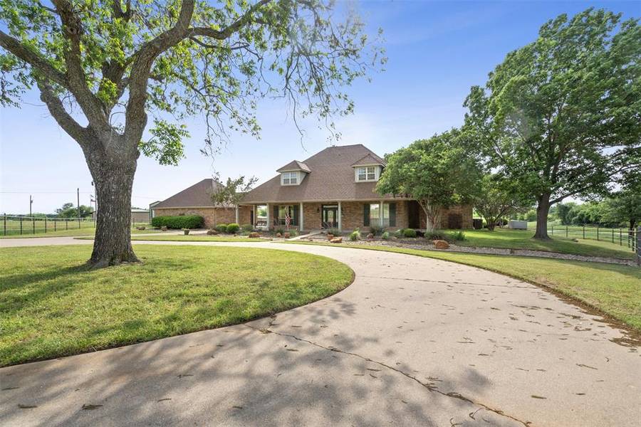 4910 Rhea Road, Granbury, TX 76049