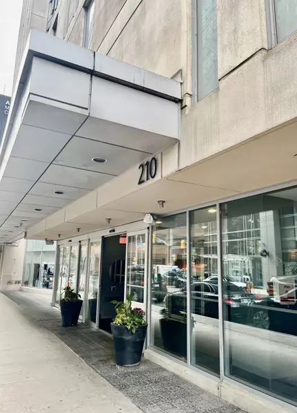 210 Victoria ST #605, Toronto C08, ON M5B 2R3