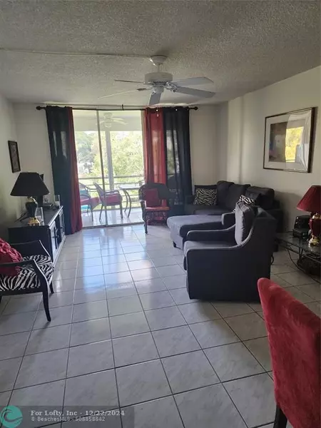 Lauderdale Lakes, FL 33313