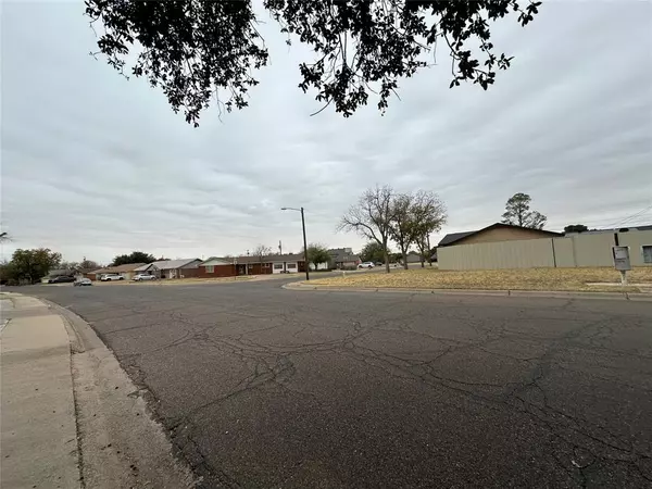 Midland, TX 79705,715 W Spruce Avenue