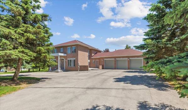 8 Estateview CIR, Brampton, ON L6P 0R4