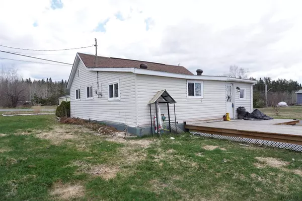 Timiskaming, ON P0K 1M0,298 ROCHE ST