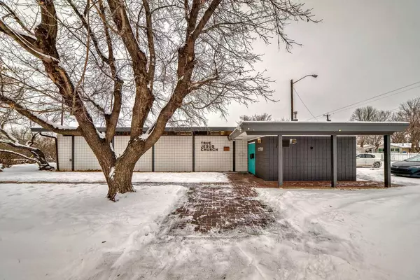 Edmonton, AB T5E 4Y2,12703 109 ST NW