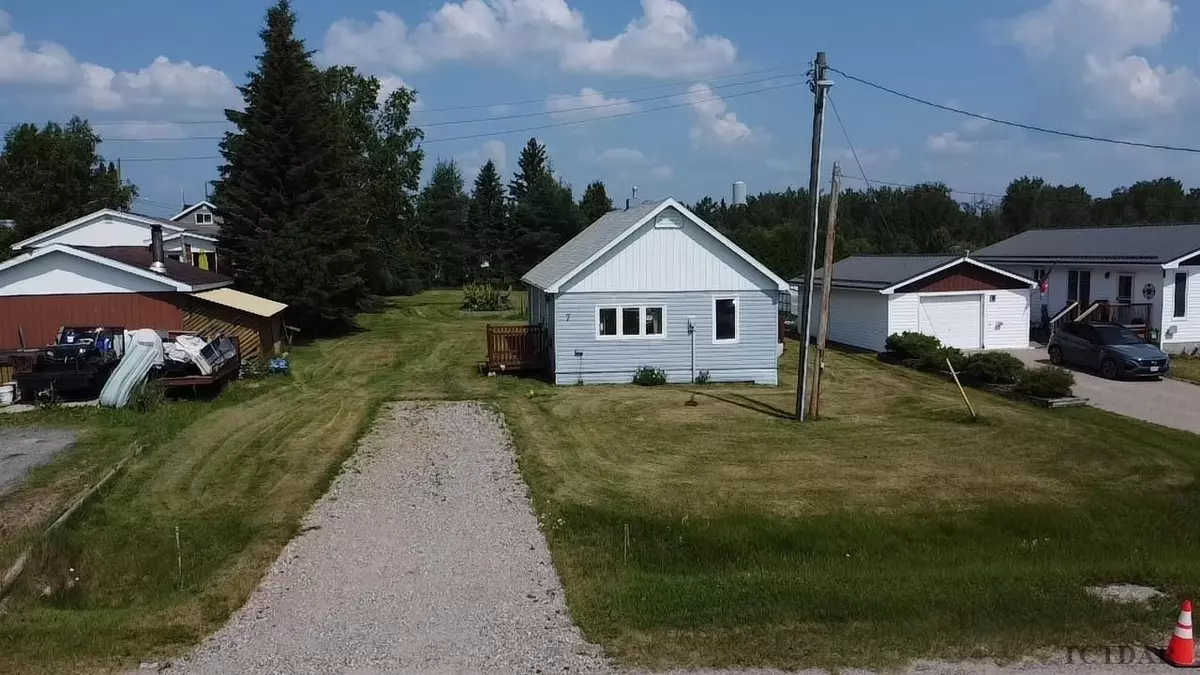 Iroquois Falls, ON P0N 1E0,7 Albert ST