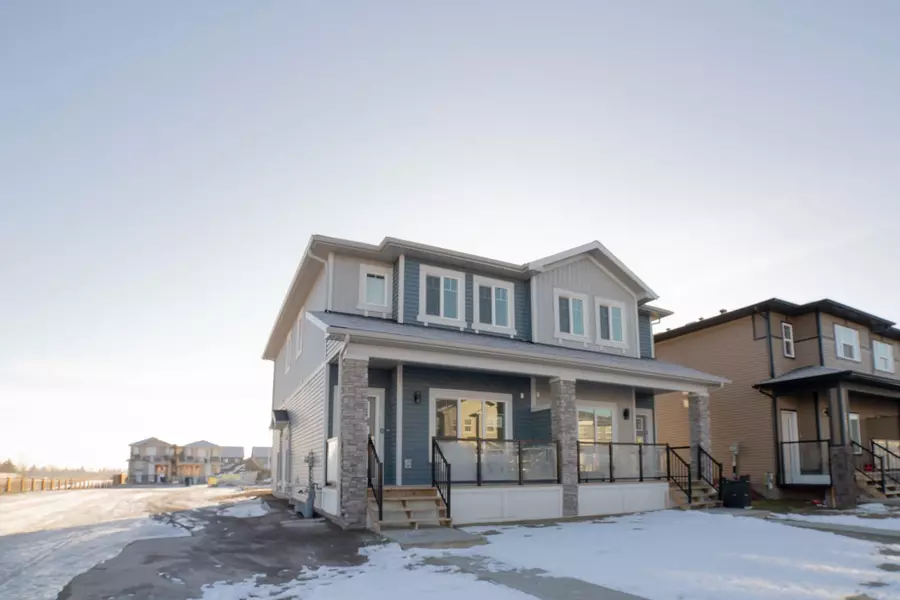 261 Midgrove Mews SW, Airdrie, AB T4B5K8