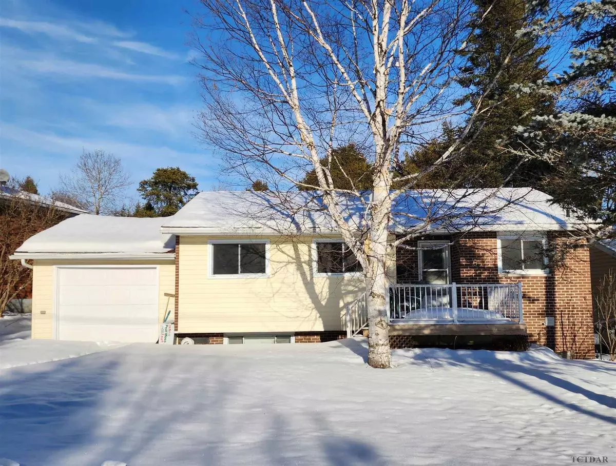 Kirkland Lake, ON P2N 3M4,6 Hillcrest DR