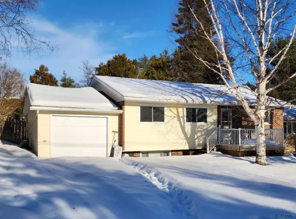 Kirkland Lake, ON P2N 3M4,6 Hillcrest DR