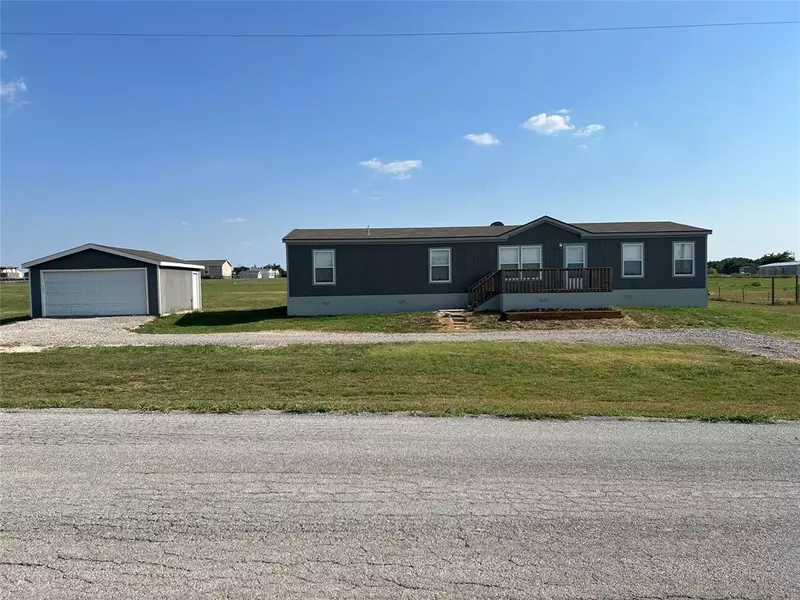 1110 Meadowlark Drive, Rhome, TX 76078