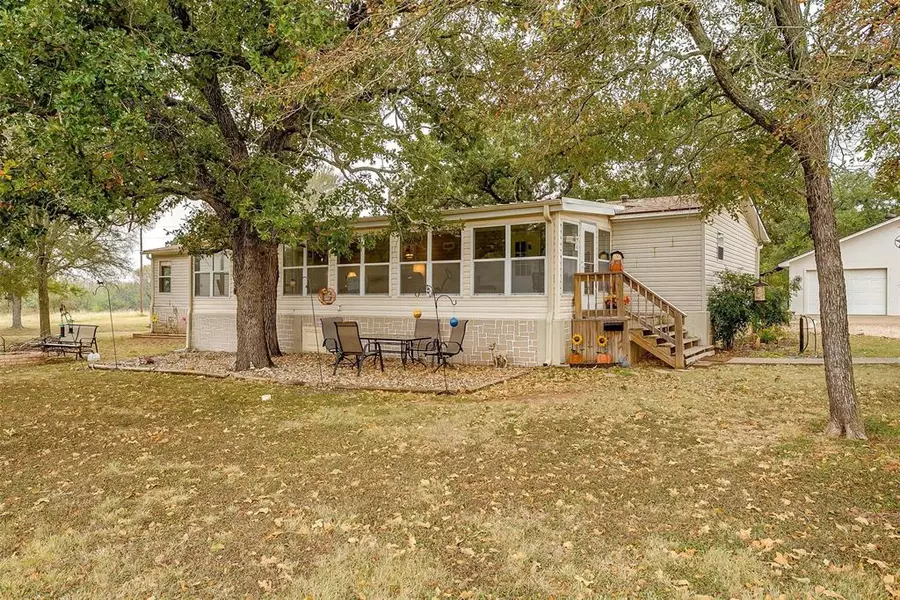 272 Pr 2483, Hico, TX 76457