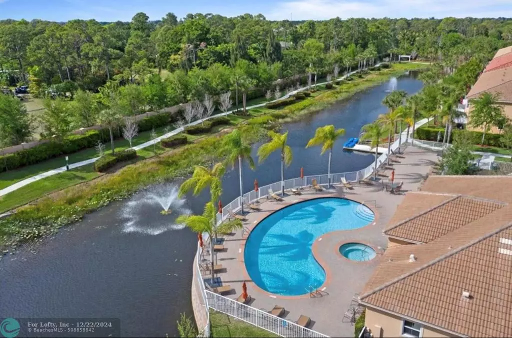 Lantana, FL 33463,5815 Monterra Club Dr