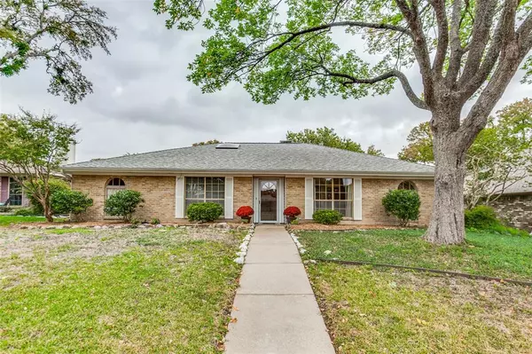 1703 Chelsey Lane, Richardson, TX 75082