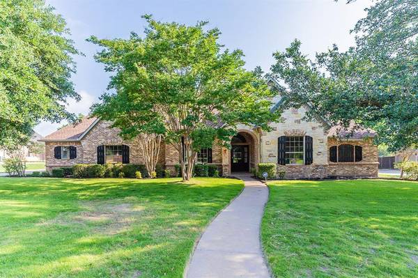 1330 Ashemore Court, Midlothian, TX 76065