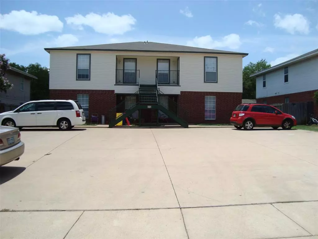 Crowley, TX 76036,613 Race Street