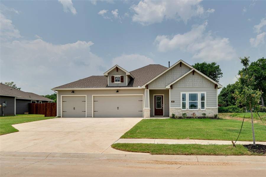 606 Kyle Drive, Tioga, TX 76271