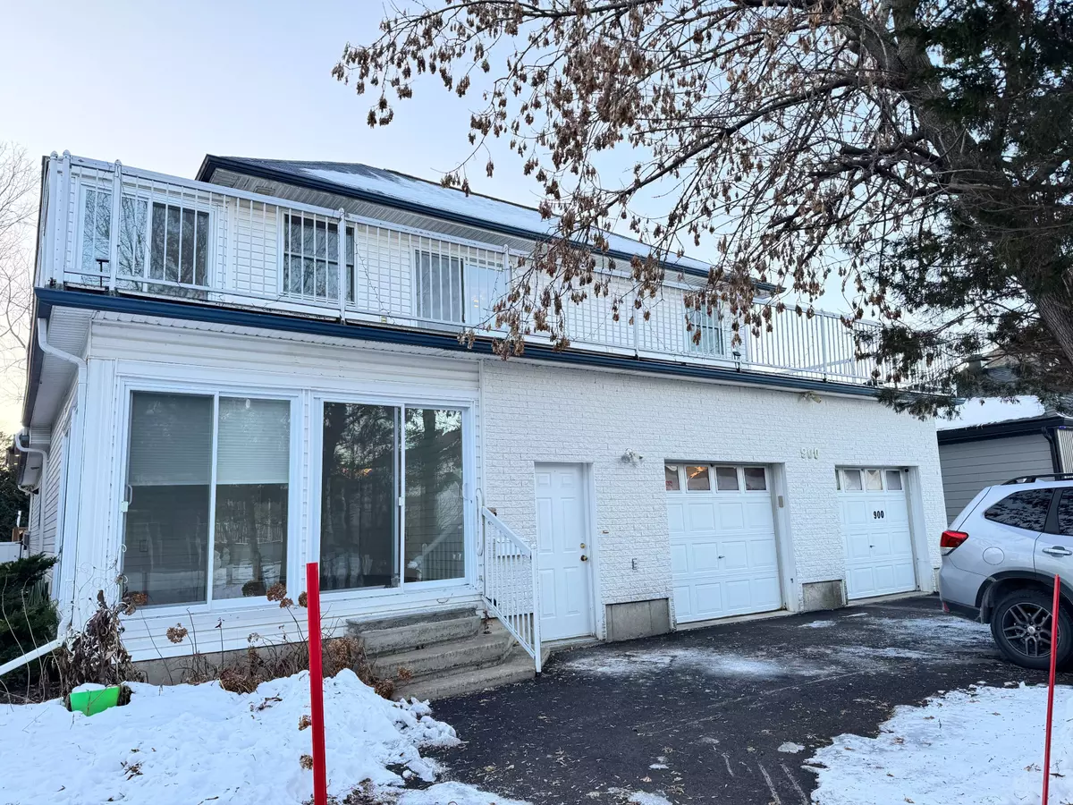 Orleans - Convent Glen And Area, ON K1C 3A7,900 Scott-Dupuis WAY W #Unit#1