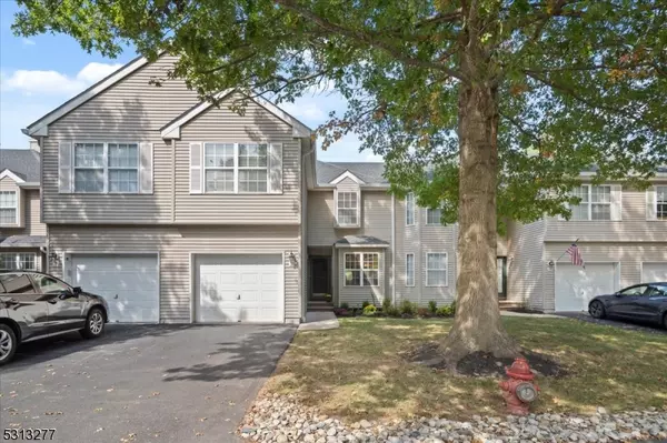 11 Jumping Brook Pl, Clinton Twp., NJ 08801