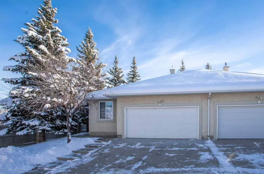 2 Cedarview Mews SW, Calgary, AB T2W6H8