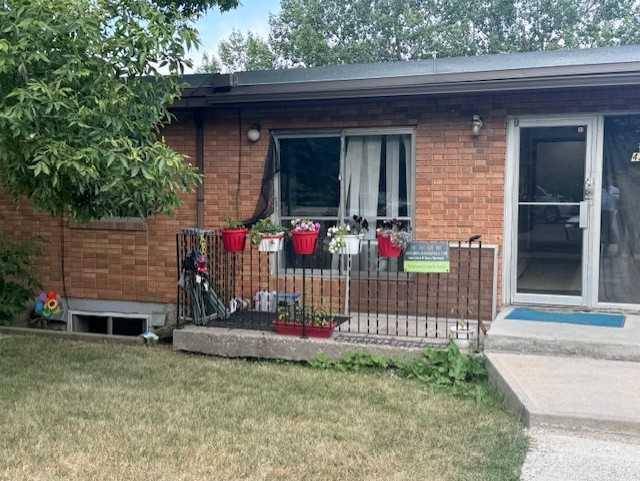 Calgary, AB T2K 1A2,4328 4 ST Northwest #306