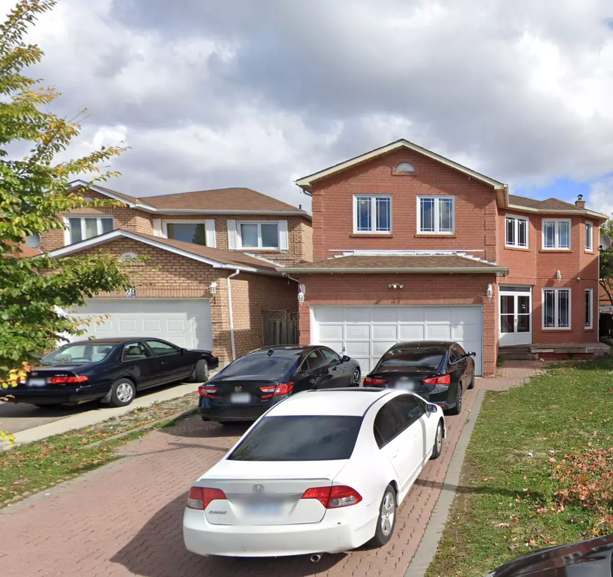 Brampton, ON L6Y 4L8,27 Cannon CRES