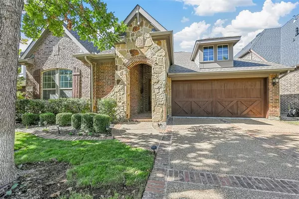 424 Adventurous Shield Drive, Lewisville, TX 75056