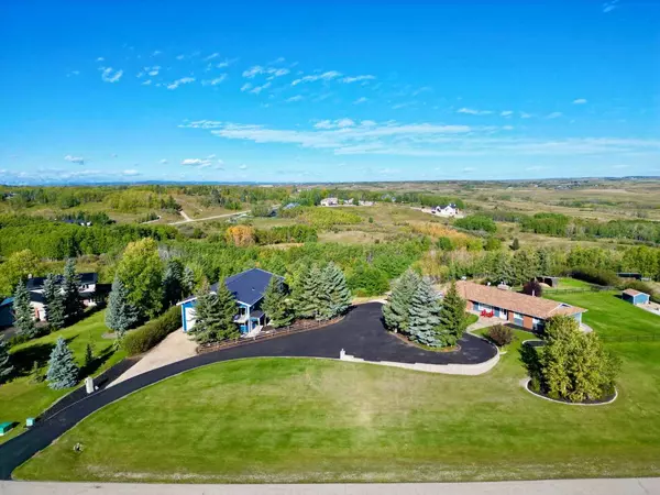 31 Cherry Valley CT, Rural Rocky View County, AB T3R 1C9