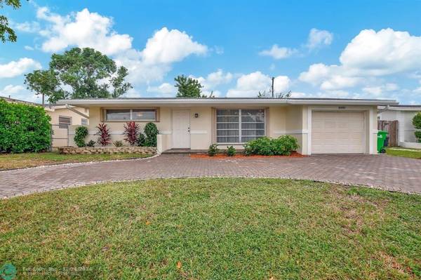 8480 NW 28th St, Sunrise, FL 33322