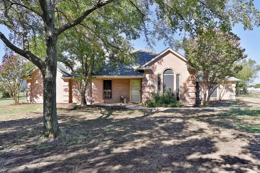 14309 Meadowland Circle, Newark, TX 76071