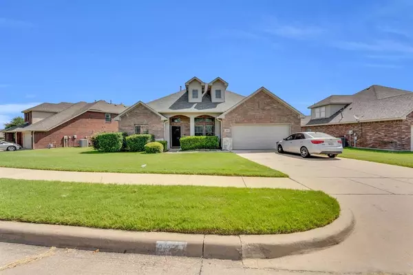 Burleson, TX 76028,2989 Lakeview Circle