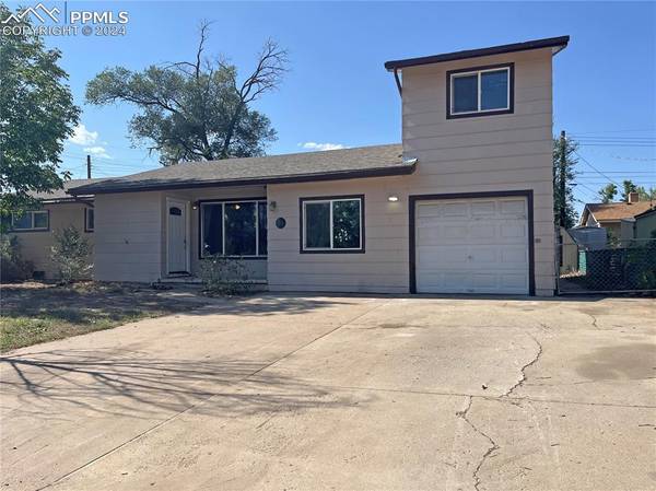 76 Everett DR, Colorado Springs, CO 80911