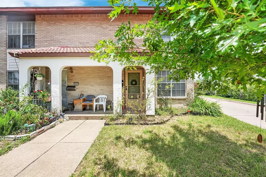 2824 Patricia Lane, Garland, TX 75041