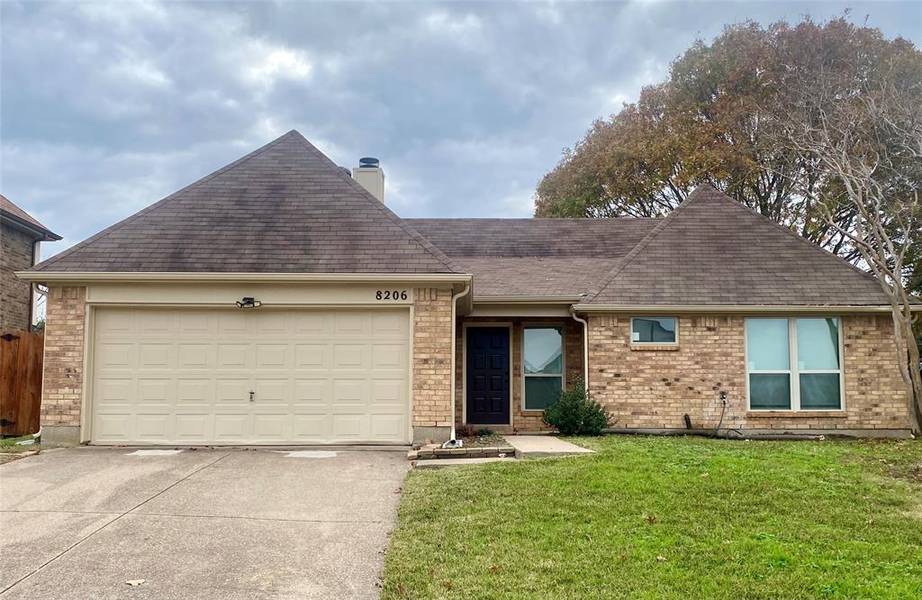 8206 Intrepid Lane, Rowlett, TX 75089