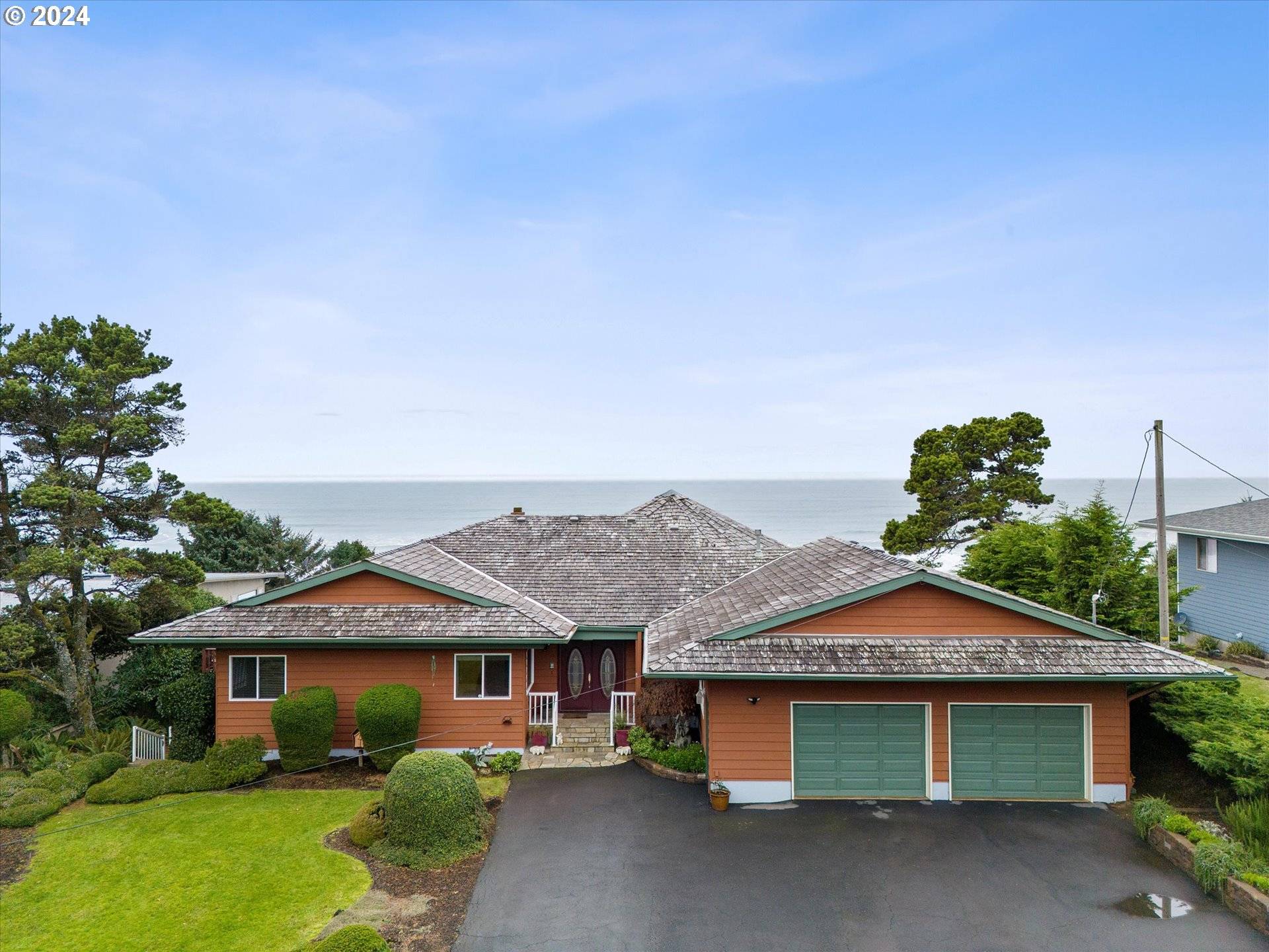 Lincoln City, OR 97367,6421 NE PORT DR