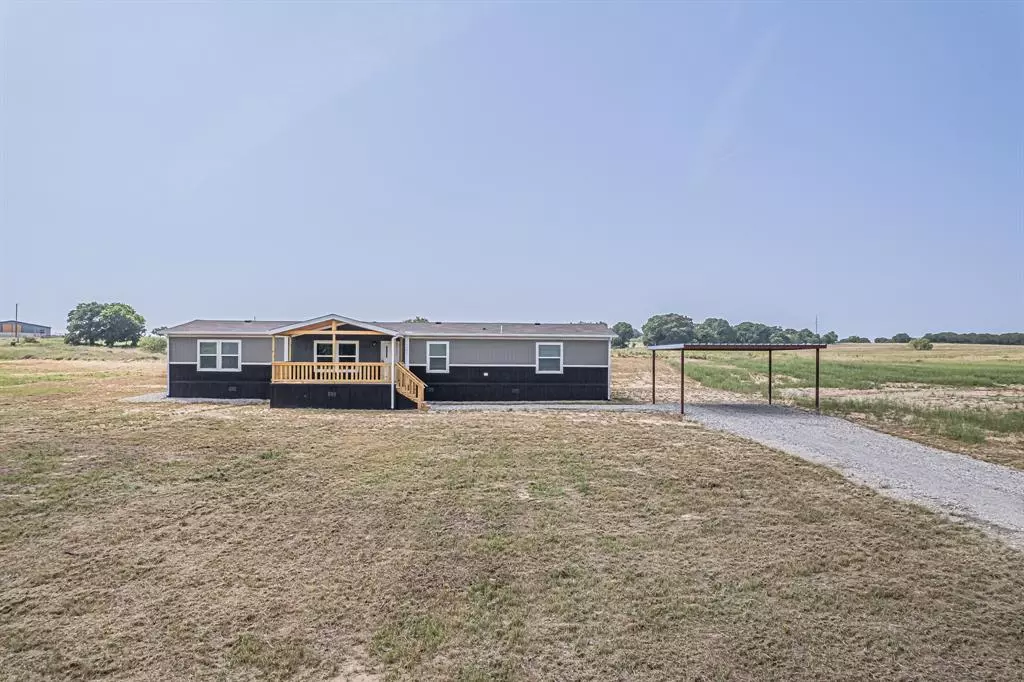 Bowie, TX 76230,1006 Red Bird Lane