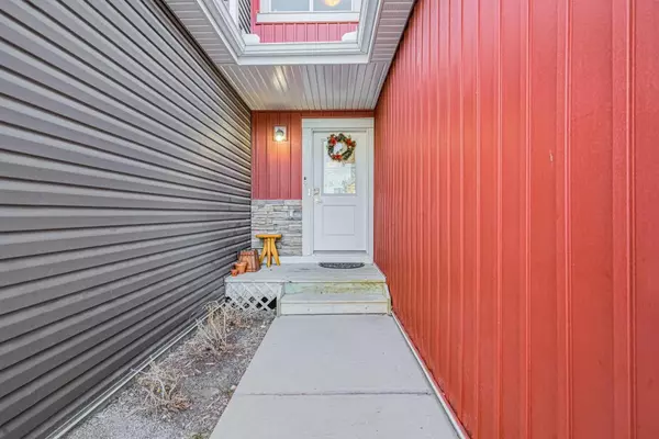 Calgary, AB T3R 0Z9,355 Nolancrest HTS Northwest #507