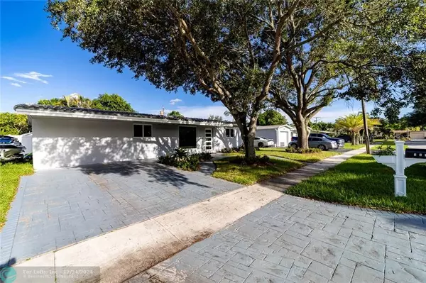 131 NW 72nd Way, Hollywood, FL 33024