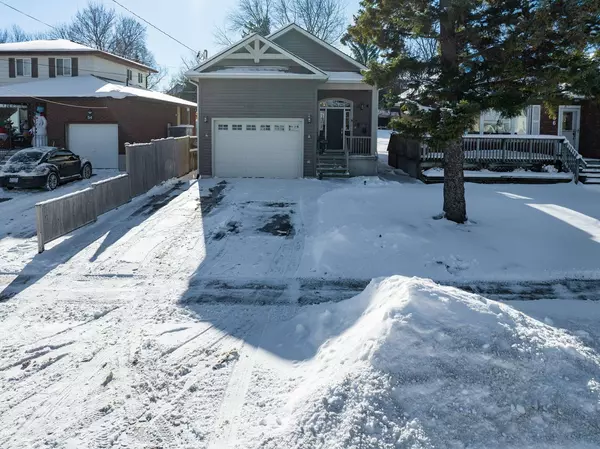 38 Rodney ST, Collingwood, ON L9Y 1C1