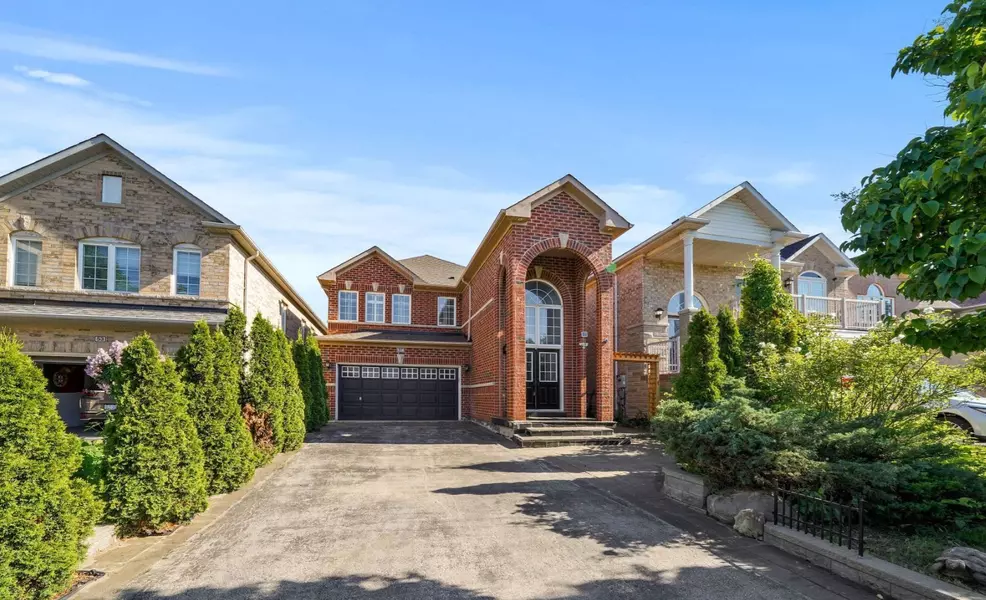 57 Queen Isabella CRES N, Vaughan, ON L6A 3J8