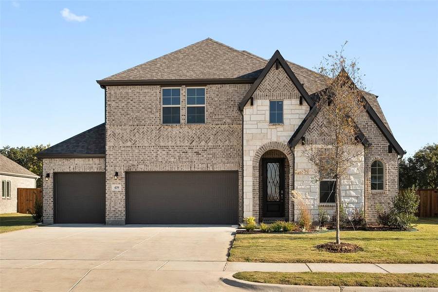 409 Heritage Hill Drive, Forney, TX 75126