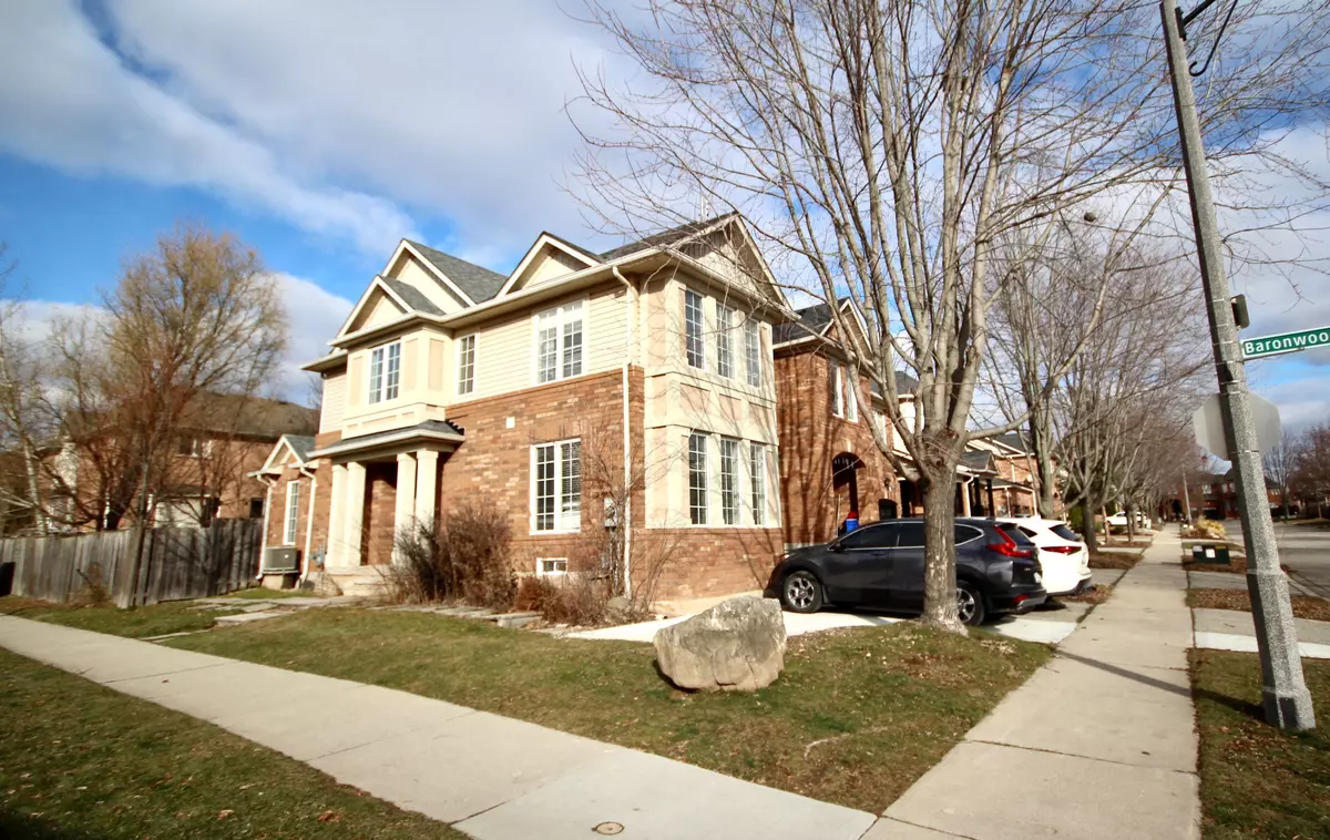 Oakville, ON L6M 4X1,2253 Baronwood DR