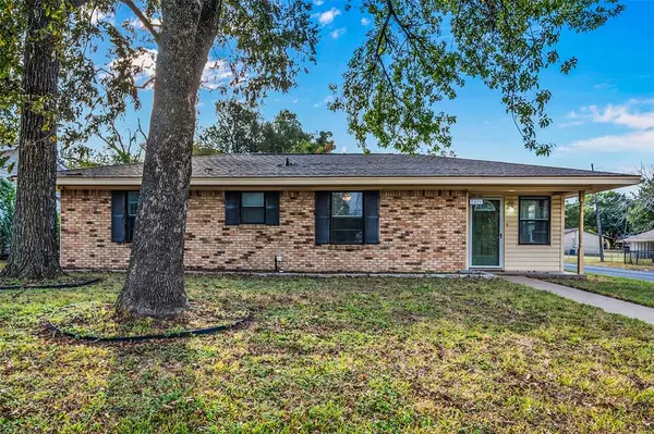 2409 W 4th Avenue,  Corsicana,  TX 75110