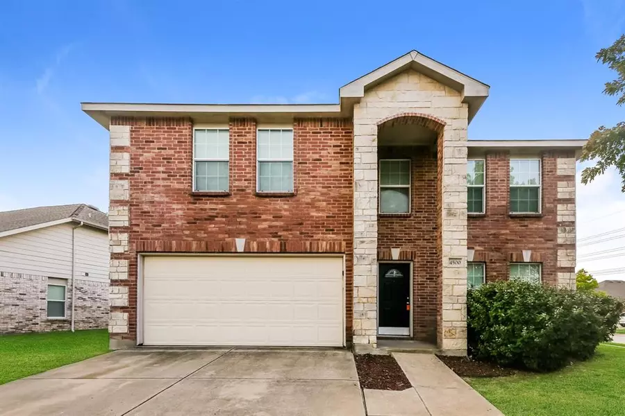 4500 Hounds Tail Lane, Fort Worth, TX 76244