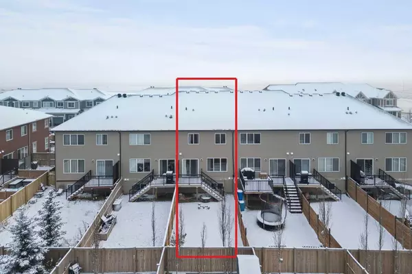 Airdrie, AB T4B 4J2,230 Hillcrest SQ SW