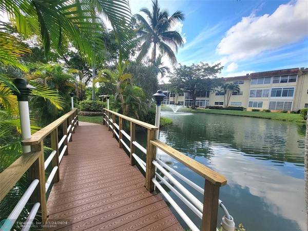 5171 W Oakland Park Blvd  #308, Lauderdale Lakes, FL 33313