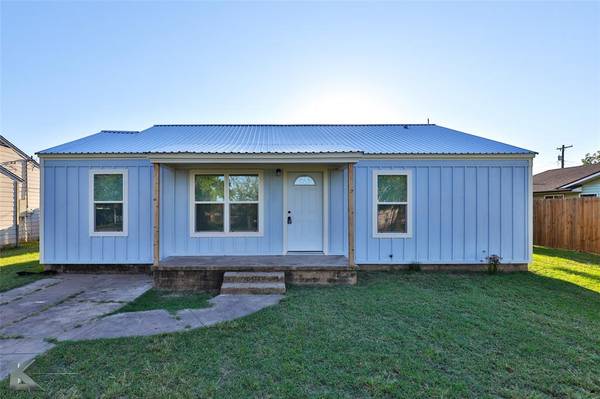 415 Avenue K, Anson, TX 79501